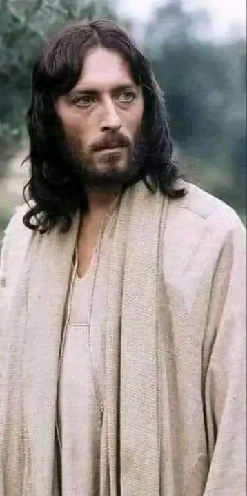 Robert Powell interpretando Jesus